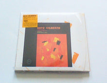 Laden Sie das Bild in den Galerie-Viewer, Stan Getz And João Gilberto Featuring Antonio Carlos Jobim : Getz / Gilberto (CD, Album, RE)
