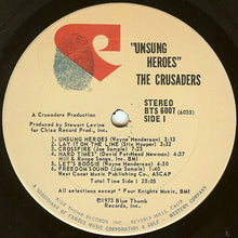Laden Sie das Bild in den Galerie-Viewer, The Crusaders : Unsung Heroes (LP, Album)
