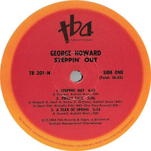 Laden Sie das Bild in den Galerie-Viewer, George Howard : Steppin&#39; Out (LP, Album)
