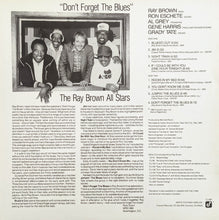 Laden Sie das Bild in den Galerie-Viewer, The Ray Brown All Stars* : Don&#39;t Forget The Blues (LP, Album)
