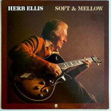 Laden Sie das Bild in den Galerie-Viewer, Herb Ellis : Soft &amp; Mellow (LP, Album)
