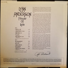 Laden Sie das Bild in den Galerie-Viewer, Lynn Anderson : Flower Of Love (LP, Album, Comp)

