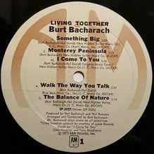 Laden Sie das Bild in den Galerie-Viewer, Burt Bacharach : Living Together (LP, Album, Mon)
