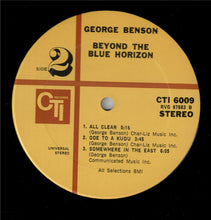 Laden Sie das Bild in den Galerie-Viewer, George Benson : Beyond The Blue Horizon (LP, Album, Gat)
