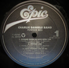 Laden Sie das Bild in den Galerie-Viewer, The Charlie Daniels Band : Powder Keg (LP, Album, Car)

