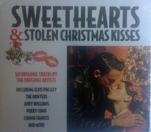 Laden Sie das Bild in den Galerie-Viewer, Various : Sweethearts &amp; Stolen Christmas Kisses (2xCD, Comp)
