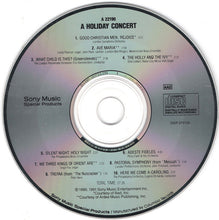 Laden Sie das Bild in den Galerie-Viewer, Various : A Holiday Concert (CD, Comp)
