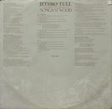 Laden Sie das Bild in den Galerie-Viewer, Jethro Tull : Songs From The Wood (LP, Album, Ter)
