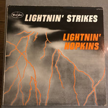Laden Sie das Bild in den Galerie-Viewer, Lightnin&#39; Hopkins : Lightnin&#39; Strikes (LP, Album, Mono)
