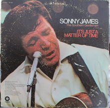 Laden Sie das Bild in den Galerie-Viewer, Sonny James : It&#39;s Just A Matter Of Time (LP, Album)
